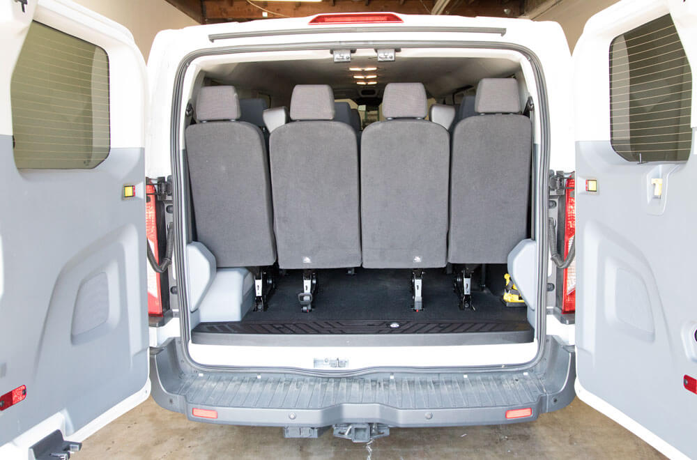 Ford-Transit-15-Passengers-2