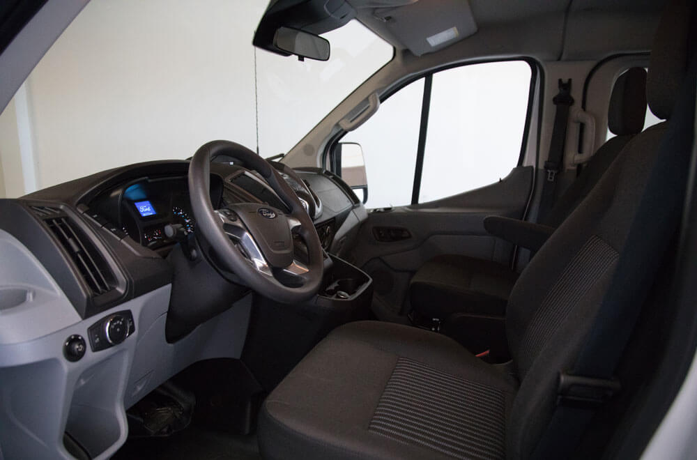 Ford-Transit-15-Passengers-9